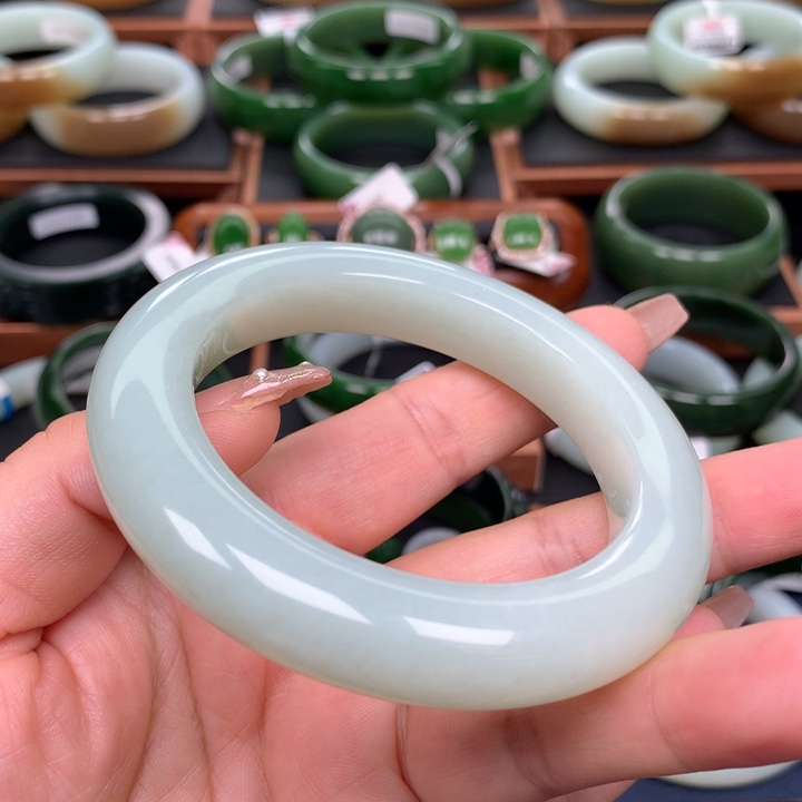 和田玉5859圈口未镶嵌