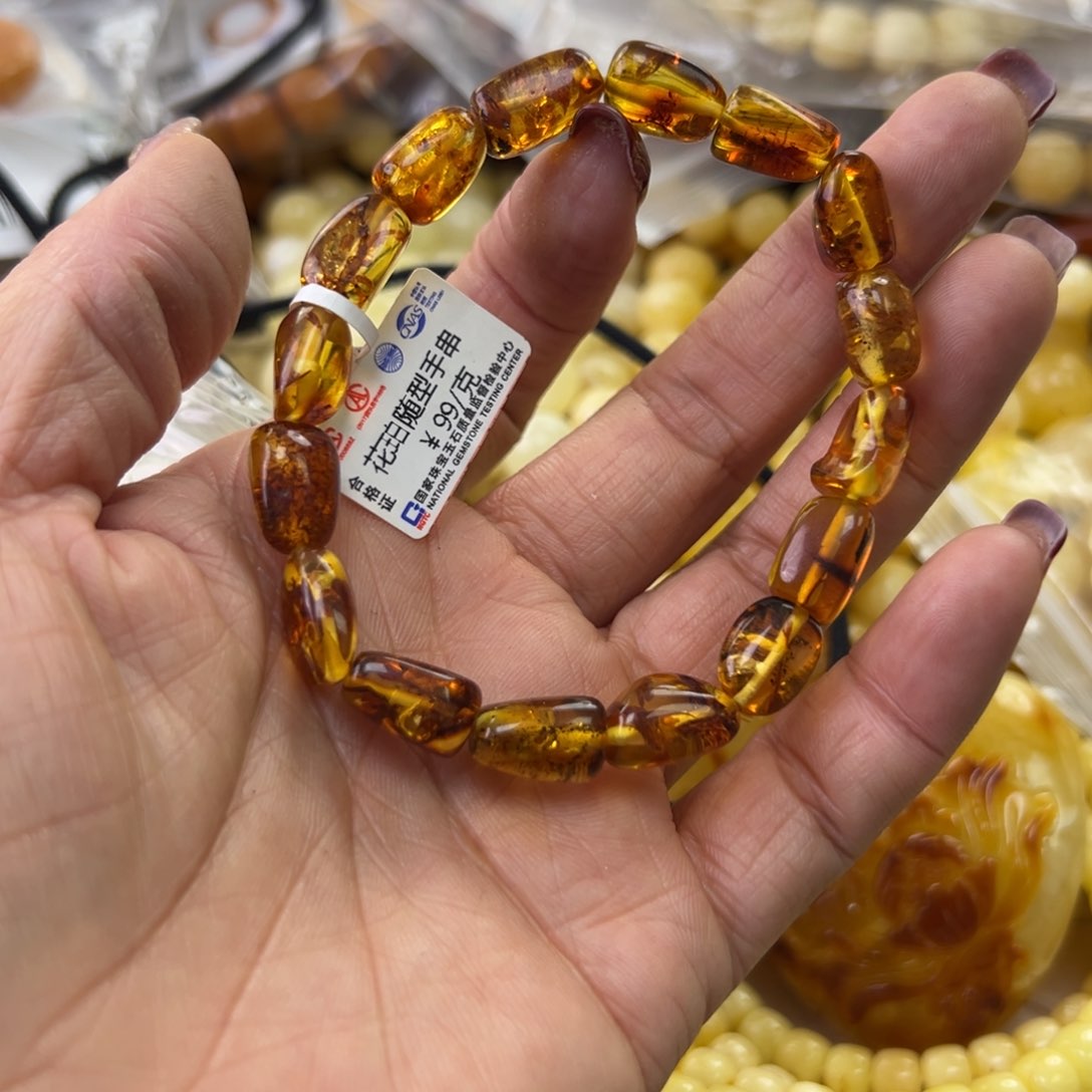 琥珀珠宝奇石未镶嵌