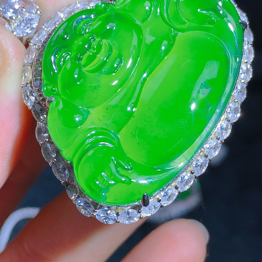 翡翠颈饰银S925镶嵌吊坠