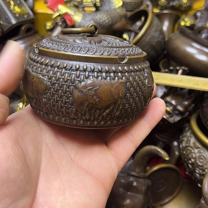 诚信经营精美铜器