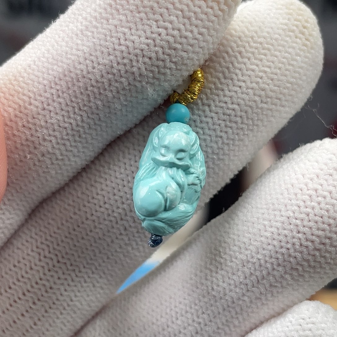 绿松石未镶嵌挂件