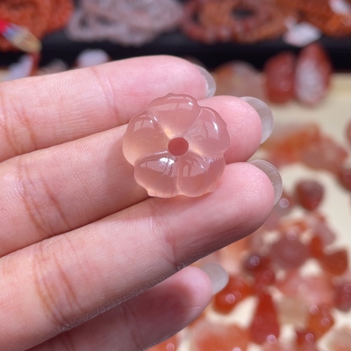 南红玛瑙小花未镶嵌154