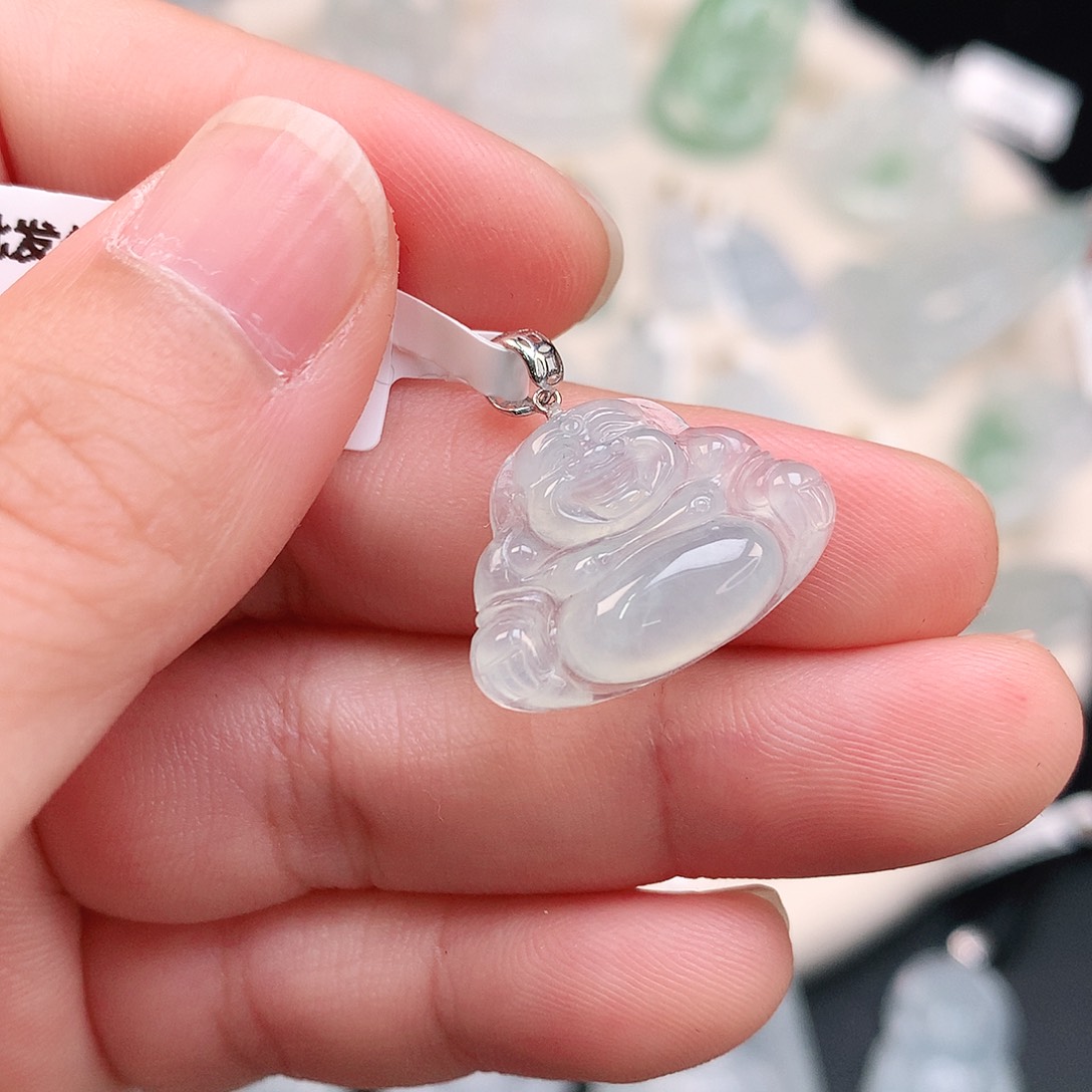 翡翠颈饰18K金镶嵌冰胶小佛