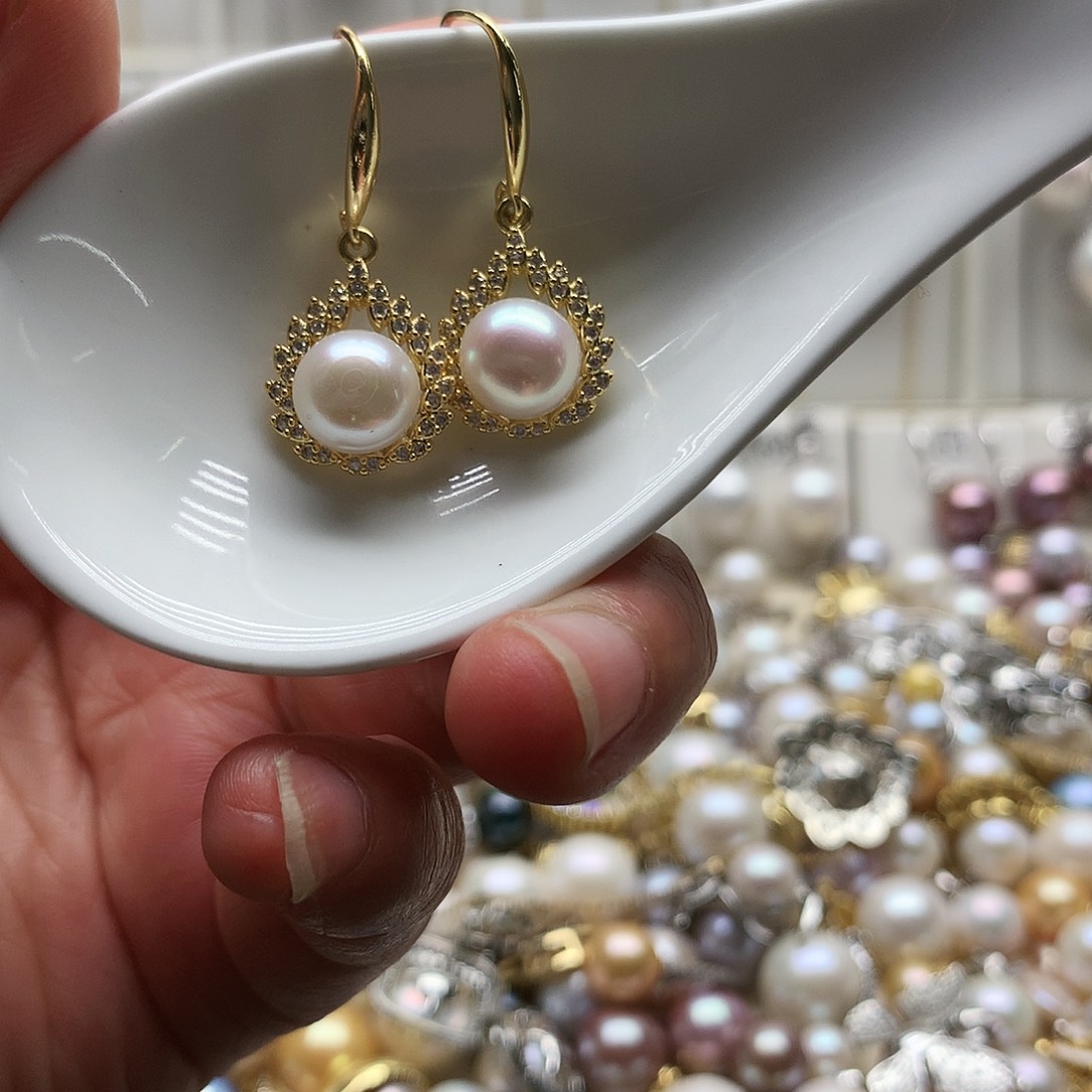 未镶嵌淡水珍珠耳饰