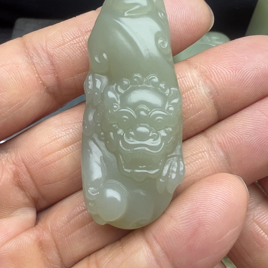 和田玉（糖玉）未镶嵌吊坠(不含链)