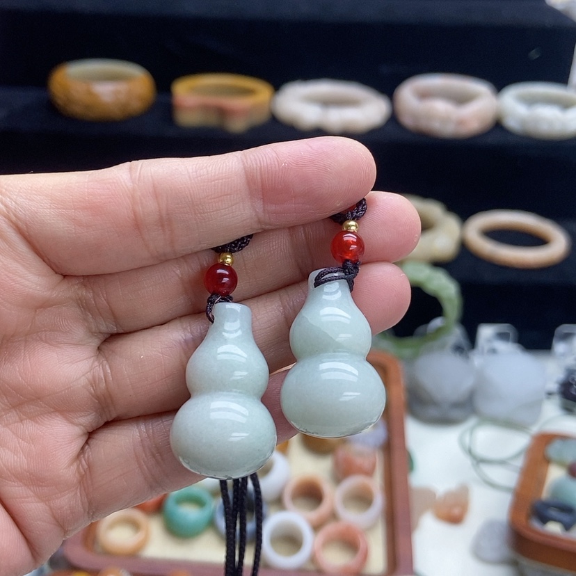 【闪购商品】石英质玉手镯56未镶嵌翅**9