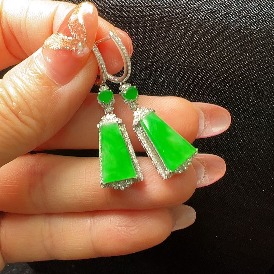 翡翠18K金镶嵌耳饰耳环