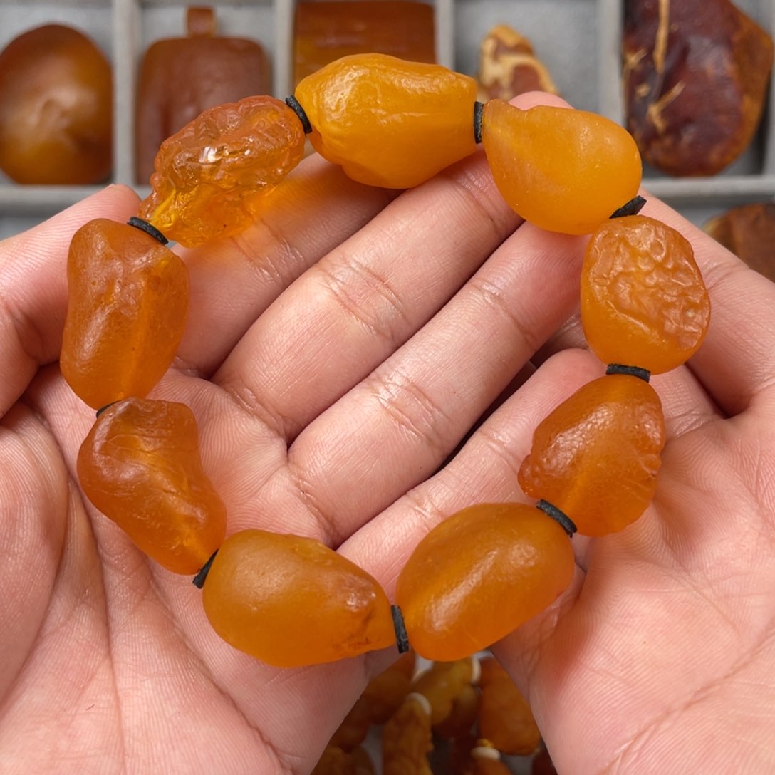 琥珀珠宝奇石未镶嵌
