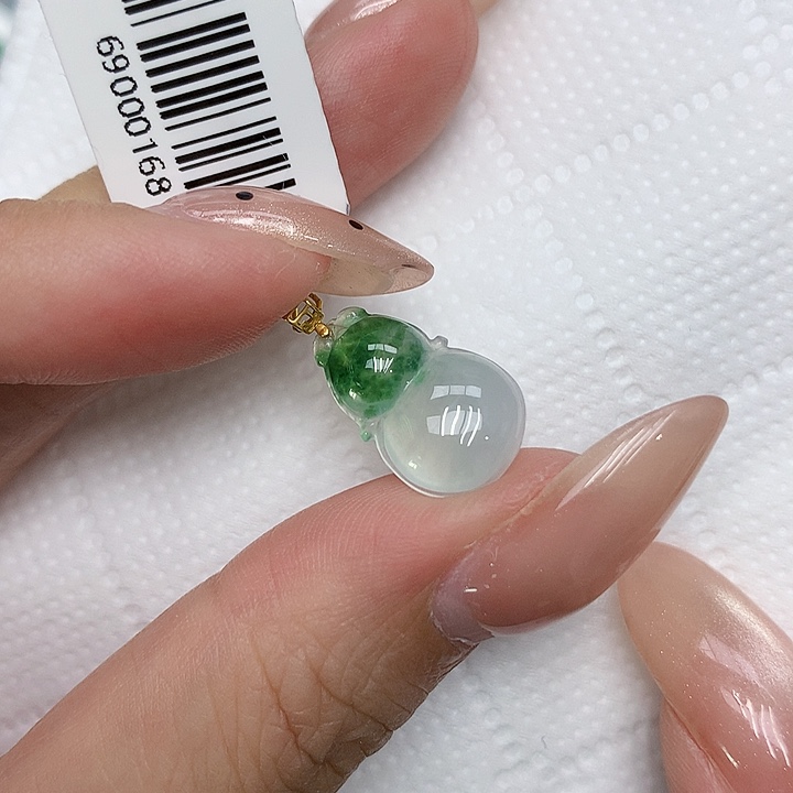 颈饰18K金镶嵌翡翠