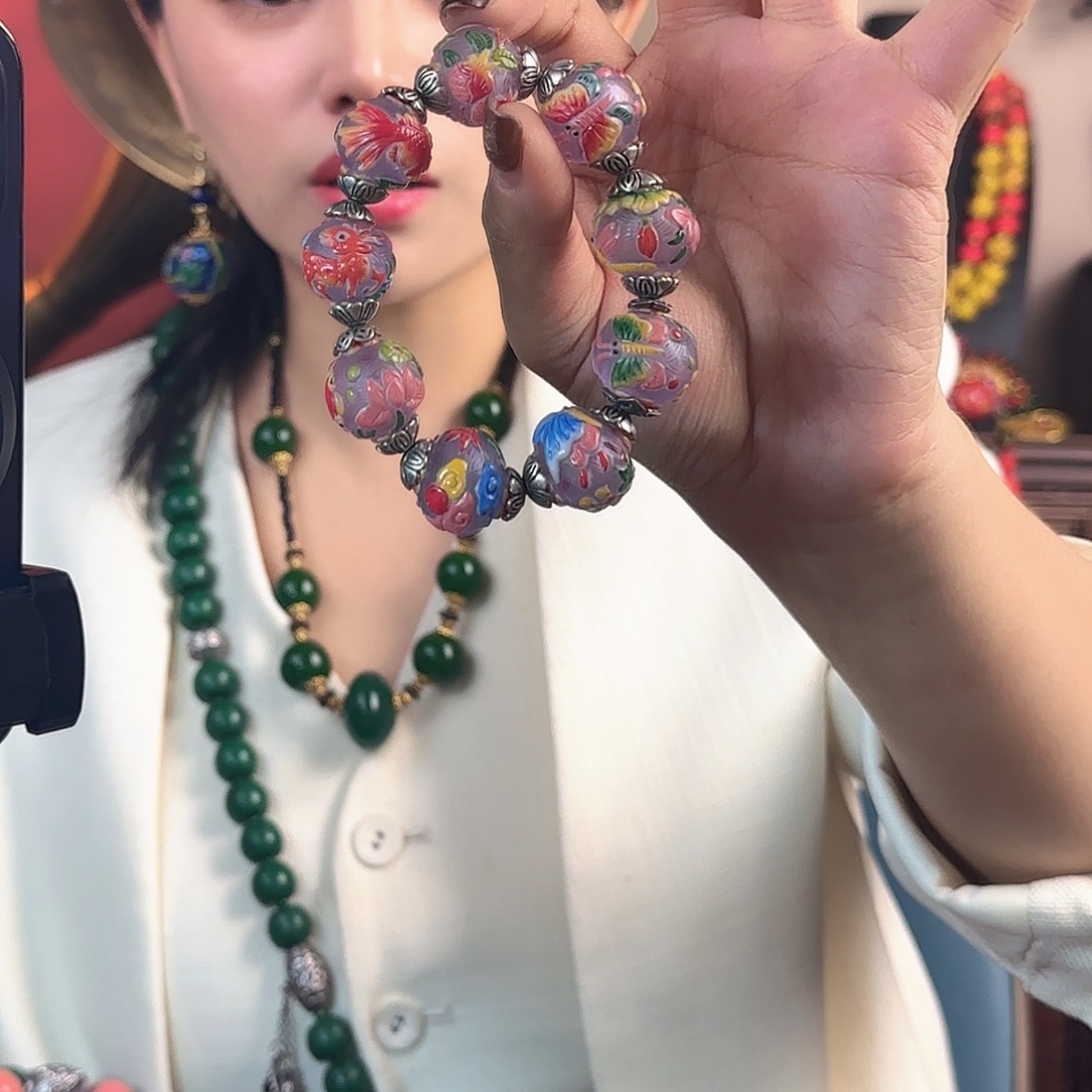 小***0DIY琉璃老琉璃的故事是一个人的