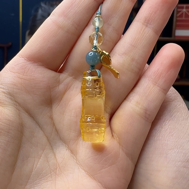 蜜蜡吊坠(赠链)未镶嵌