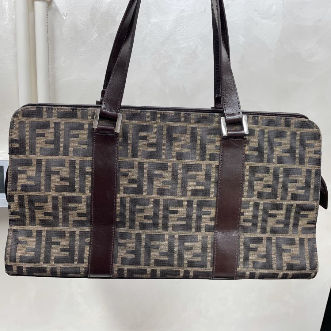 95新 FENDI/芬迪 小野专属/单肩包/DY9857