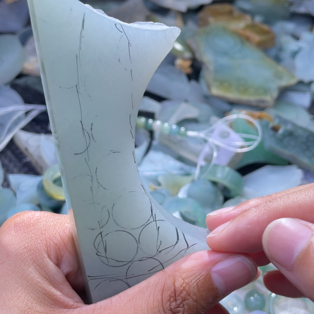 未镶嵌定制翡翠看*翡翠定制