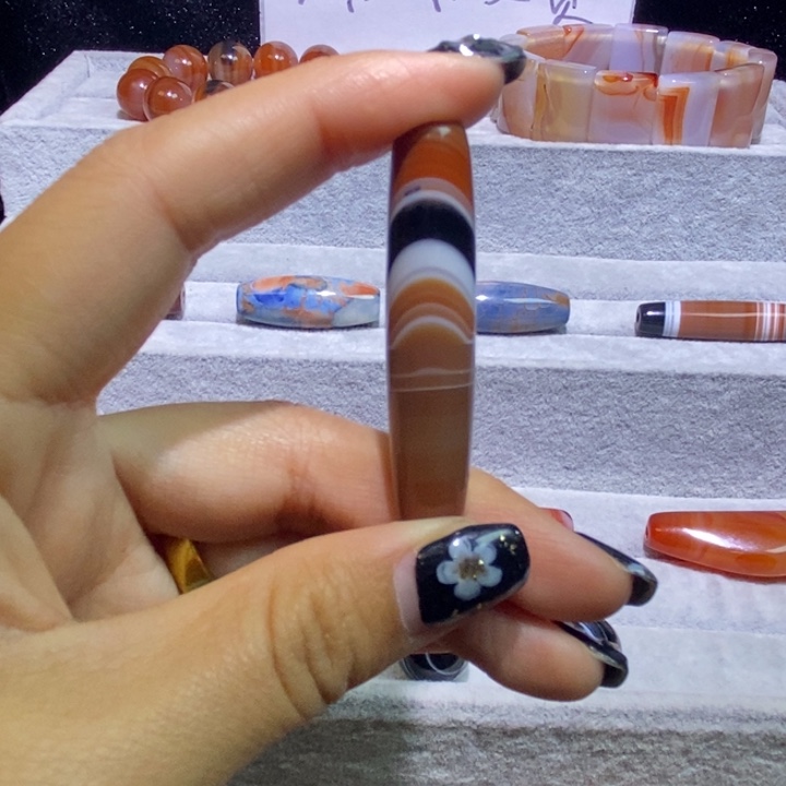 玛瑙/玉髓未镶嵌颈饰