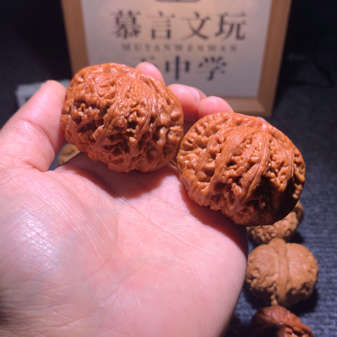 文玩核桃把件粗筋49