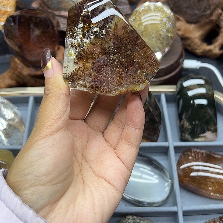 珠宝半成品水晶未镶嵌