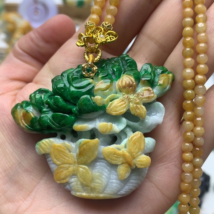 颈饰未镶嵌翡翠翡翠