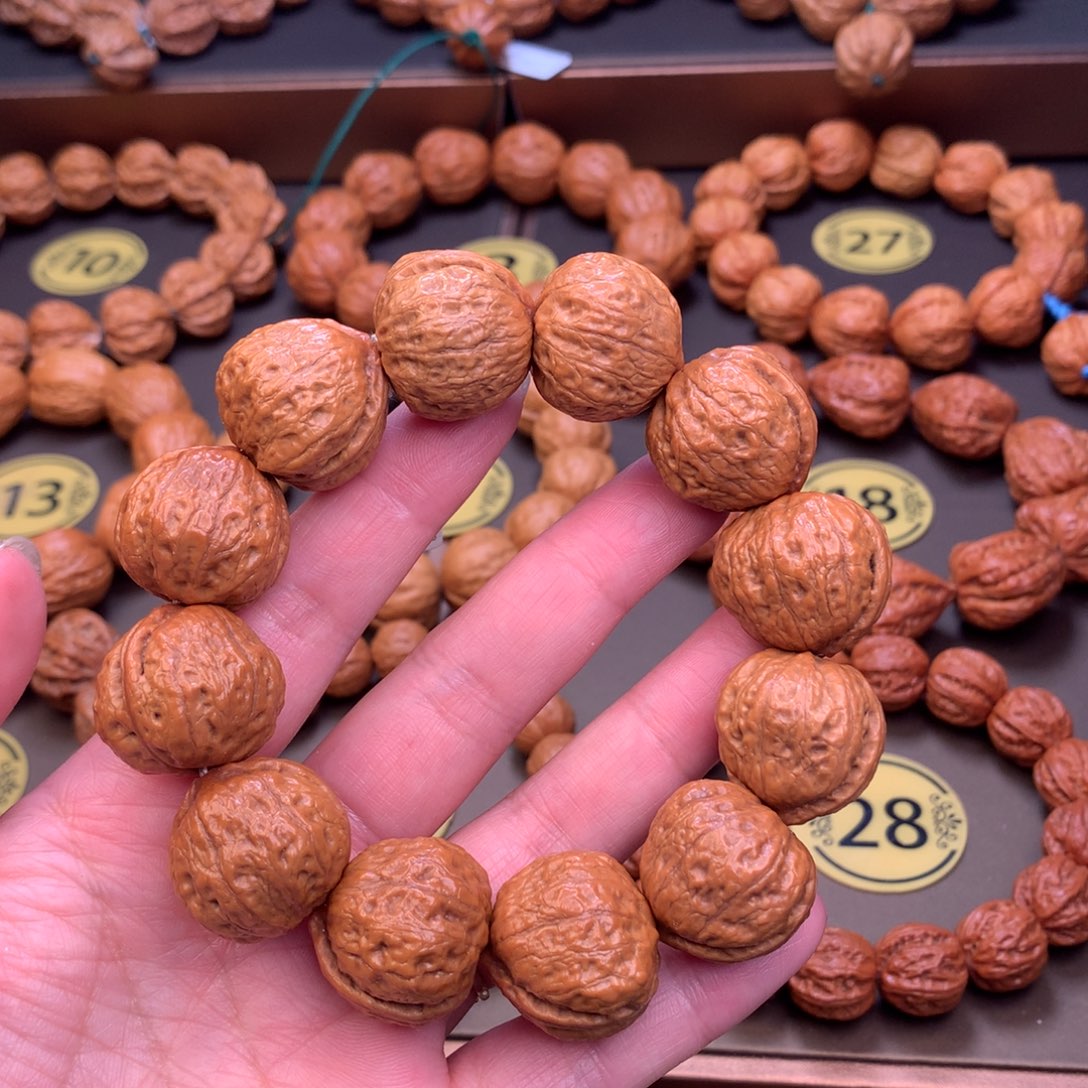 文玩核桃手串24尺寸