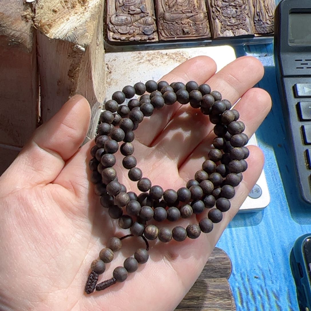 沉香手串绿棋06多圈圆珠满油17克+