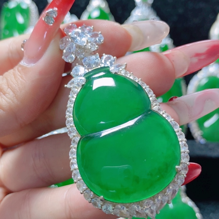 翡翠颈饰银S925镶嵌