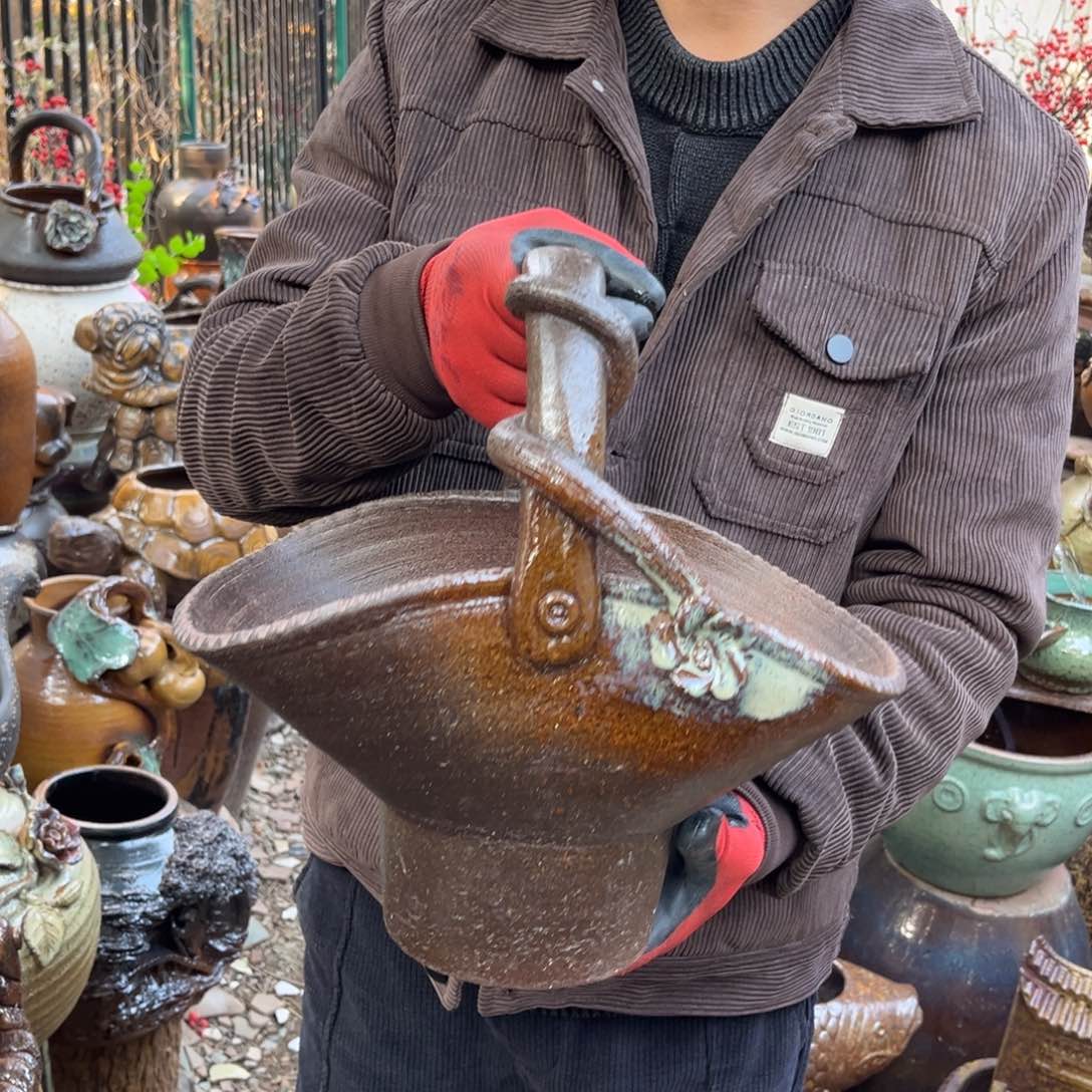 红陶高18长33宽19无孔