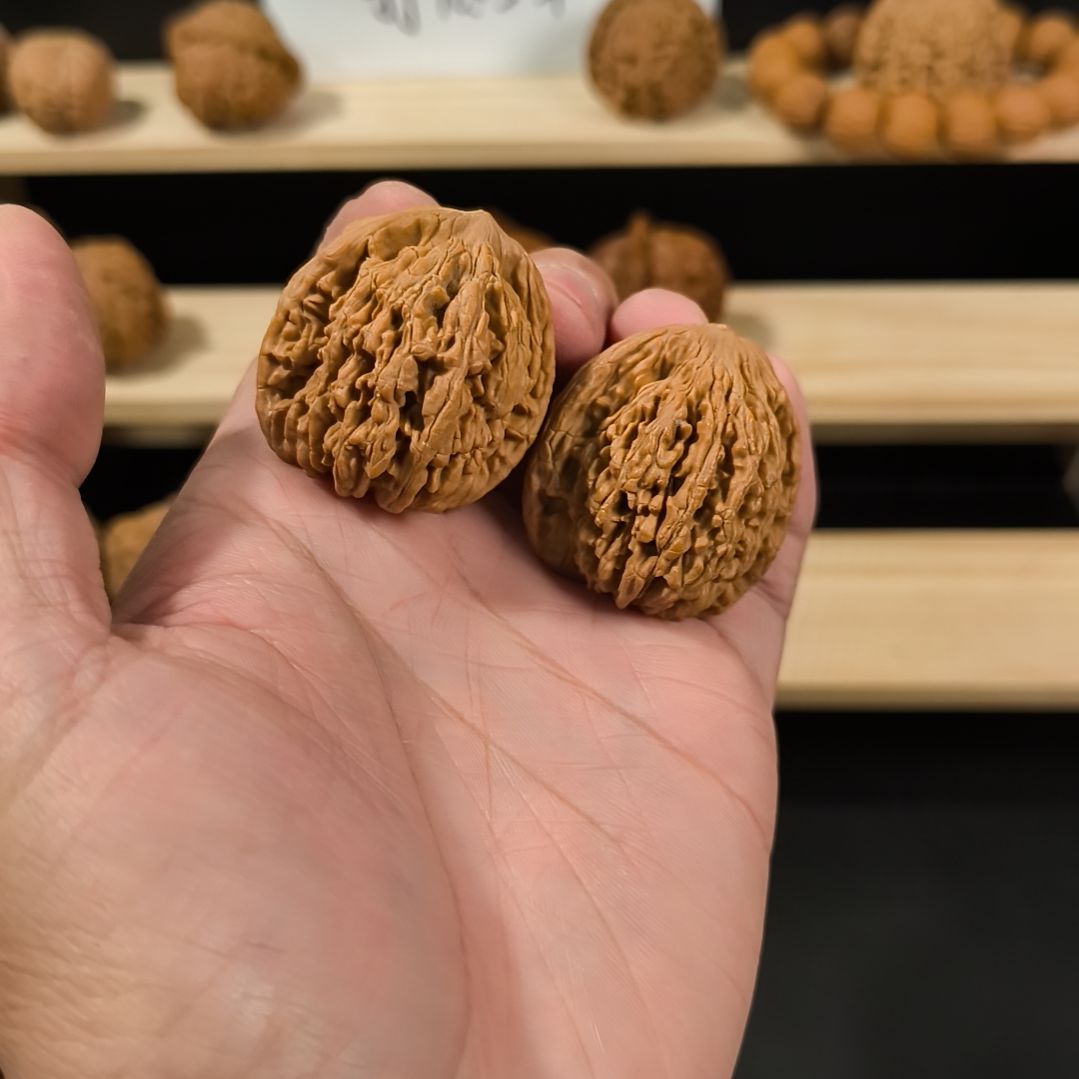 吊坠文玩核桃33虎头