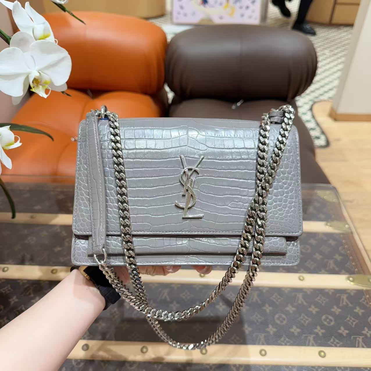 99新 YSL/圣罗兰 9/sunset日落包小号灰色银扣鳄鱼压纹