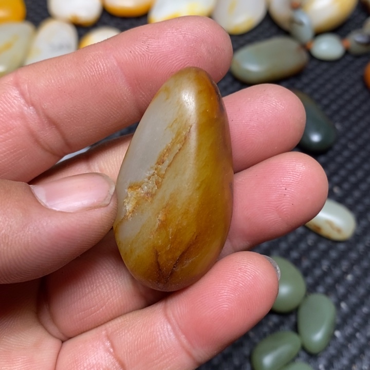 和田玉珠宝奇石未镶嵌