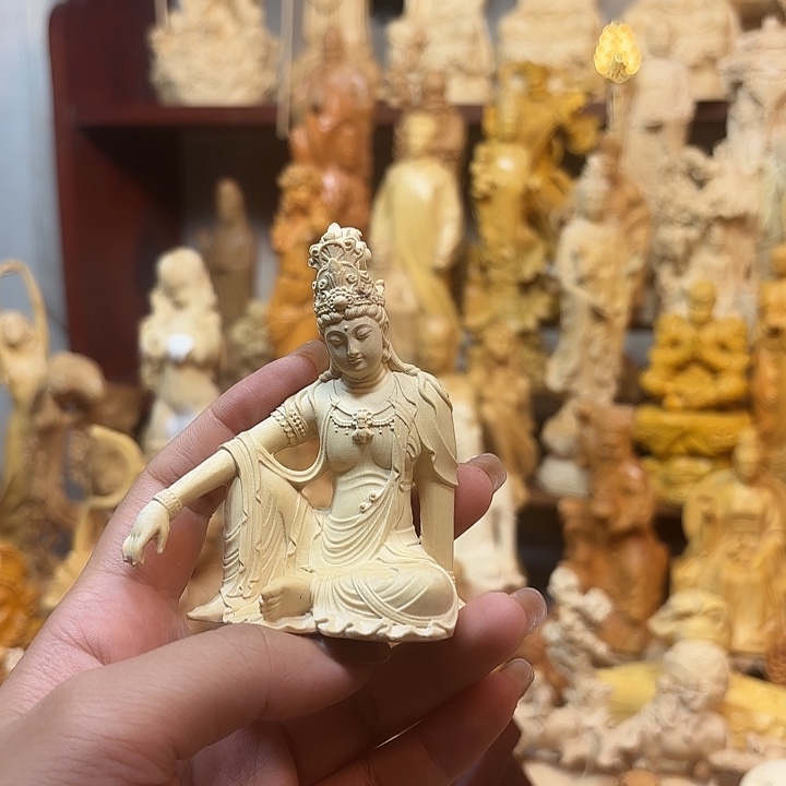 黄杨木黄杨木瑕水月