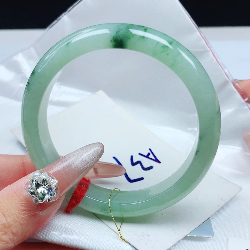 【闪购商品】翡翠手镯未镶嵌53.8圈