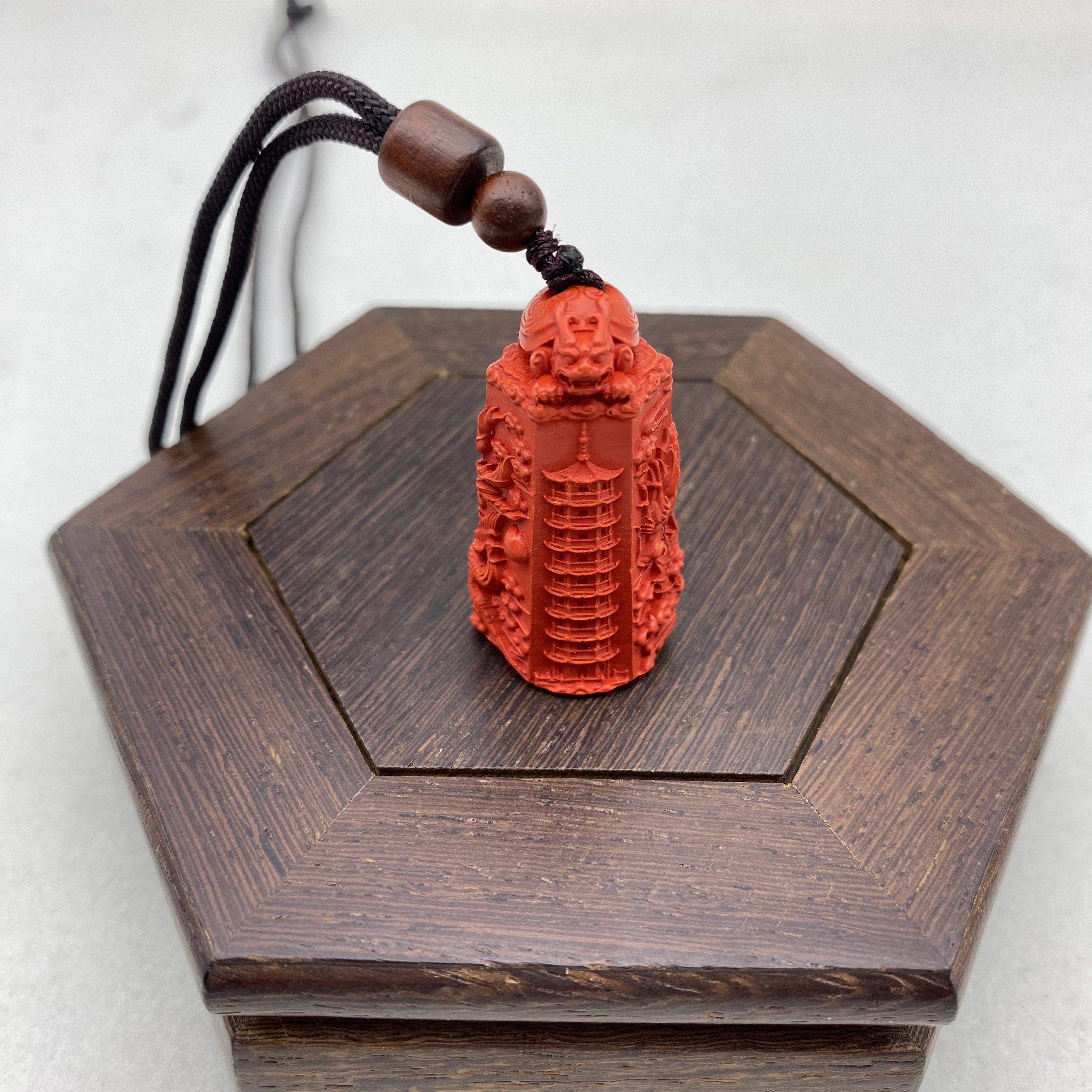 含辰砂工艺品HD266-红色创意塔吊坠