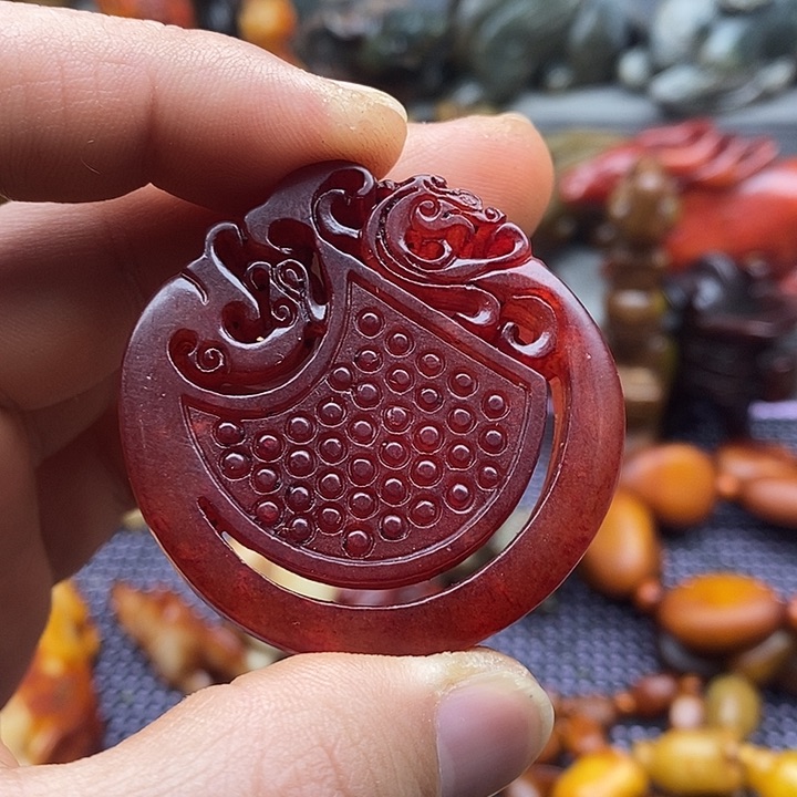 未镶嵌蛇纹石玉颈饰