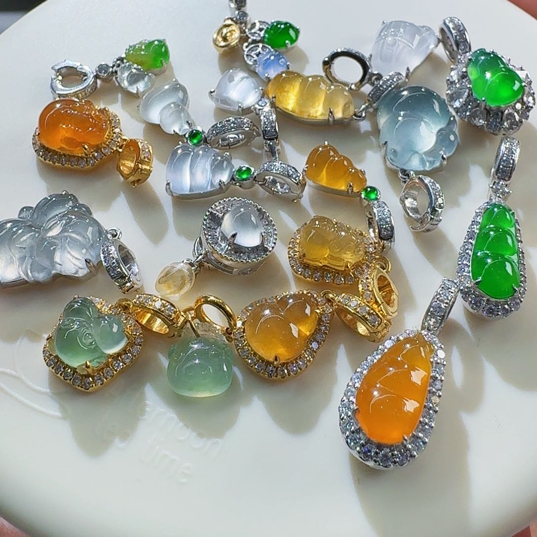 翡翠颈饰18K金镶嵌多样性发其一