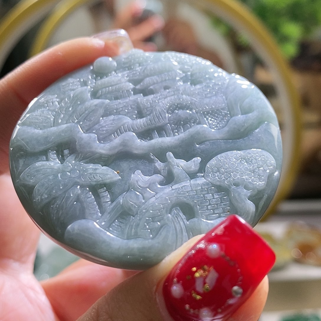 【闪购商品】翡翠颈饰未镶嵌山水