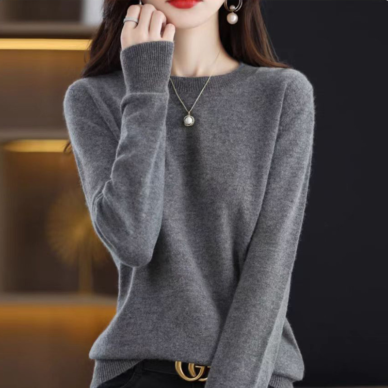鄂尓多市圆领羊毛衫女秋冬加厚保暖毛衣修身显瘦洋气内搭针织衫