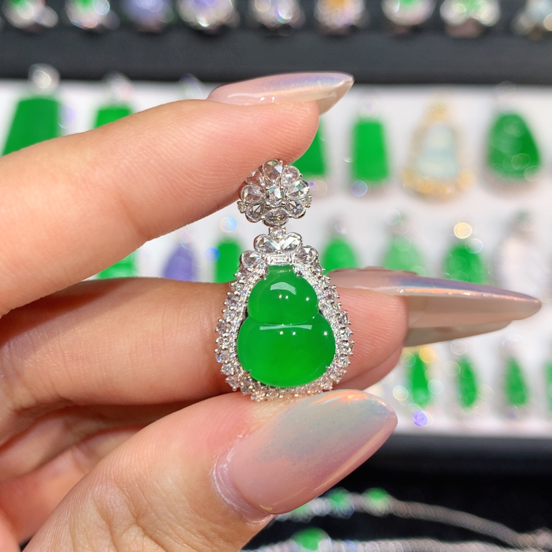 翡翠18K金镶嵌吊坠(不含链)