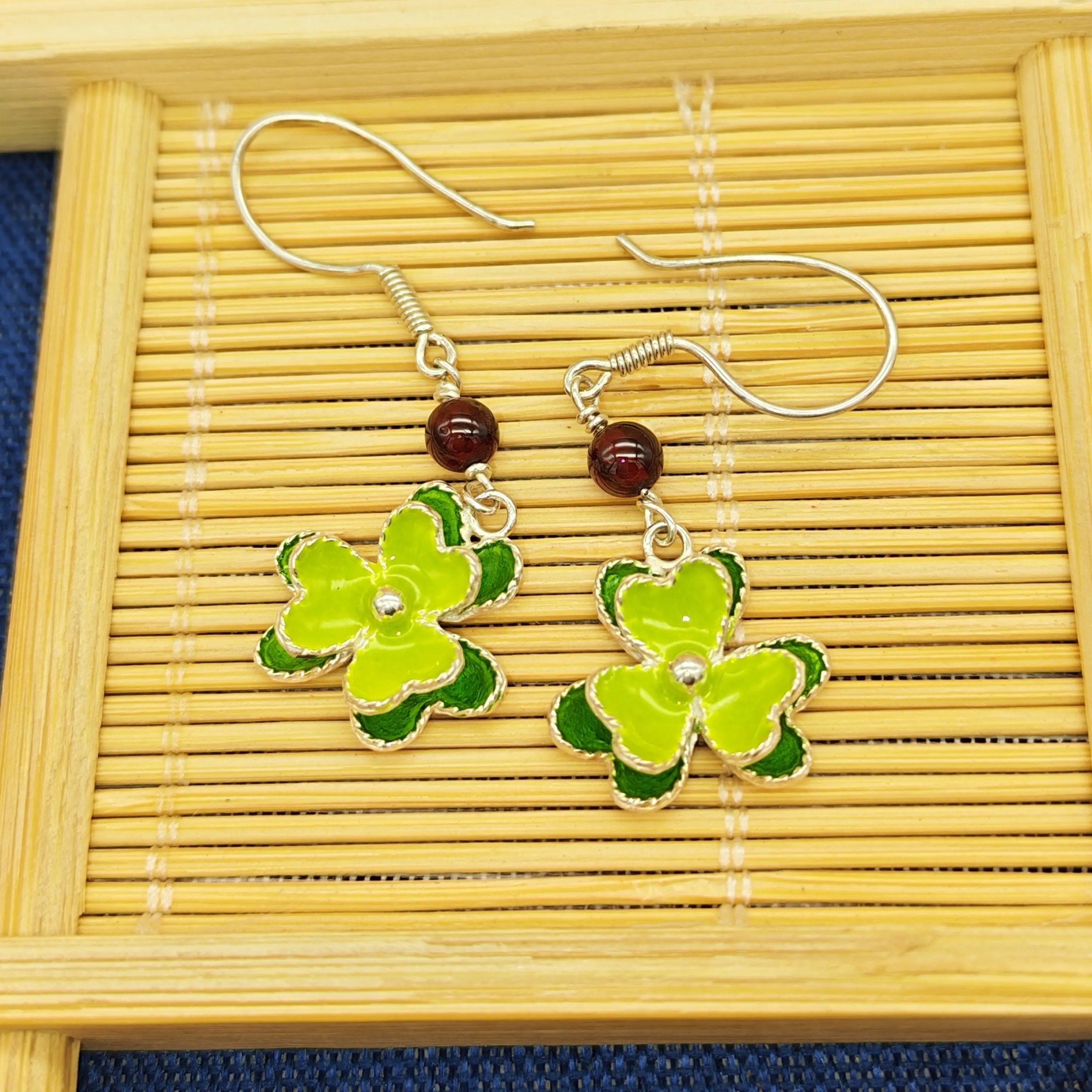 足银仿水晶耳饰 轻奢花卉民族风百搭甜美风耳环精美耳饰镶嵌耳钩