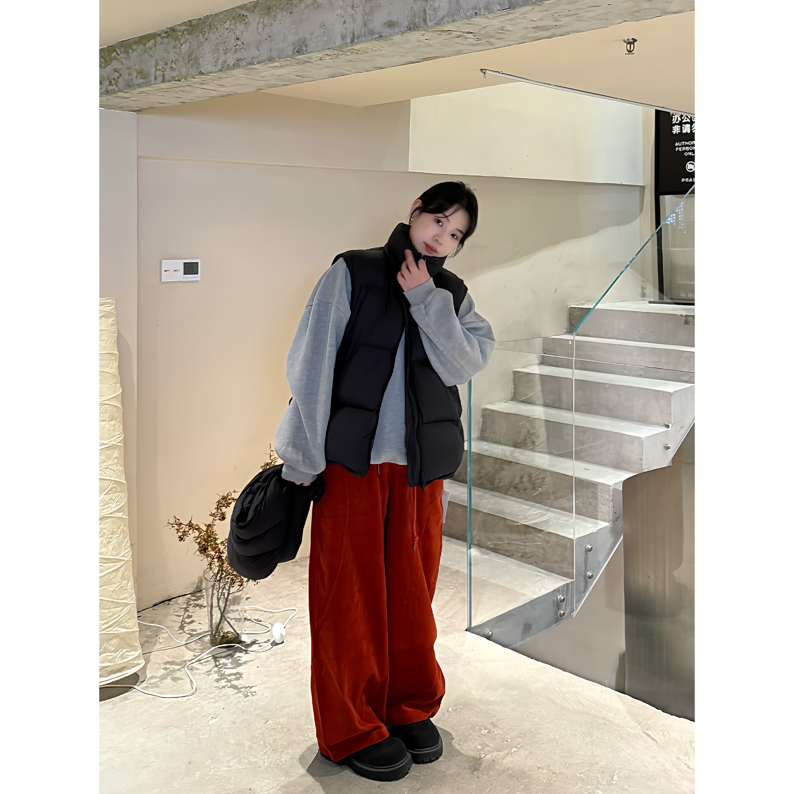 InTree张桶桶【百利甜酒】灯芯绒松紧腰宽松阔腿裤ST16115