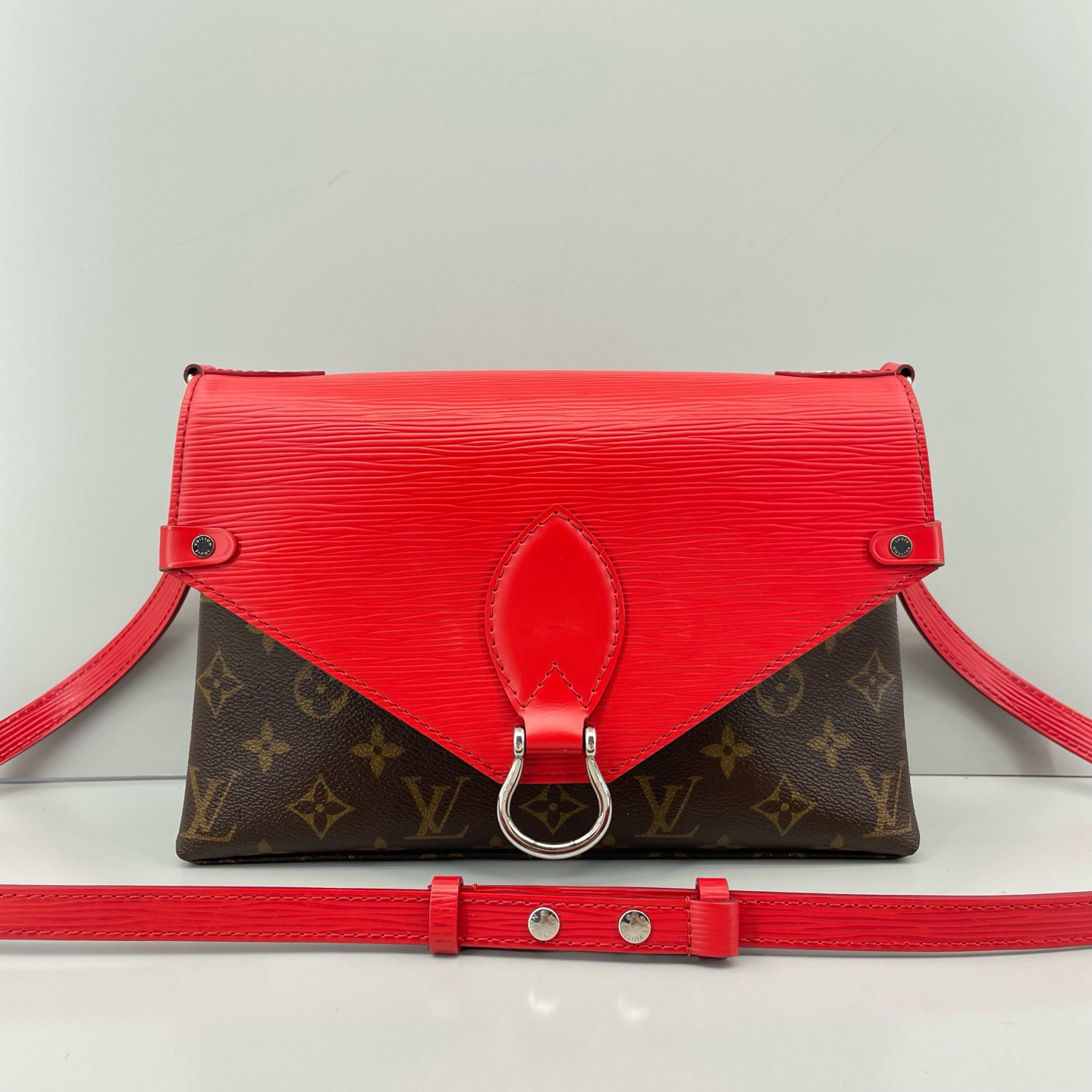 95新 LouisVuitton/路易威登 优选/圆环红色老花信封包 25x17x9 