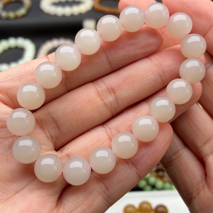 和田玉未镶嵌手串