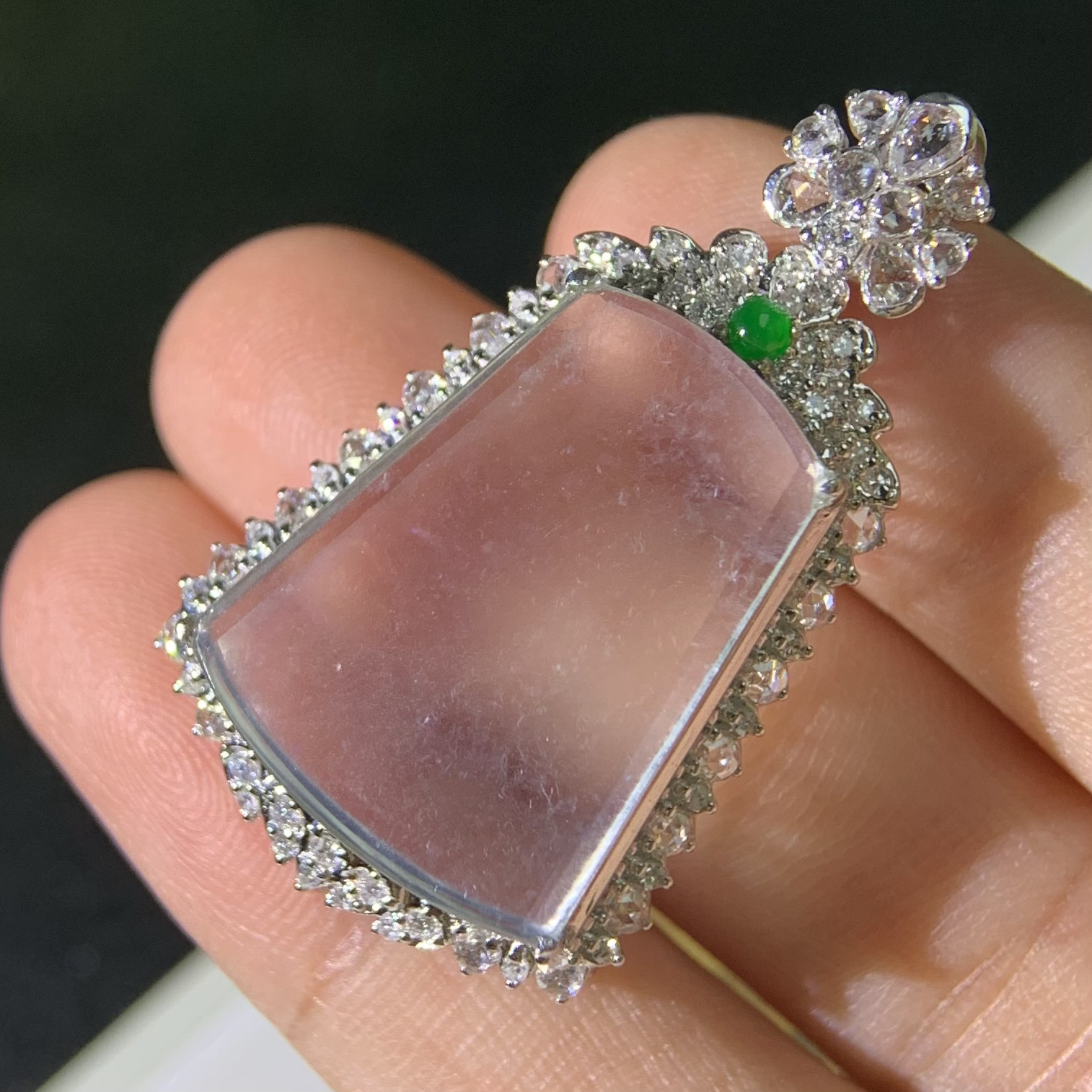 天然翡翠玻璃种无事牌吊坠