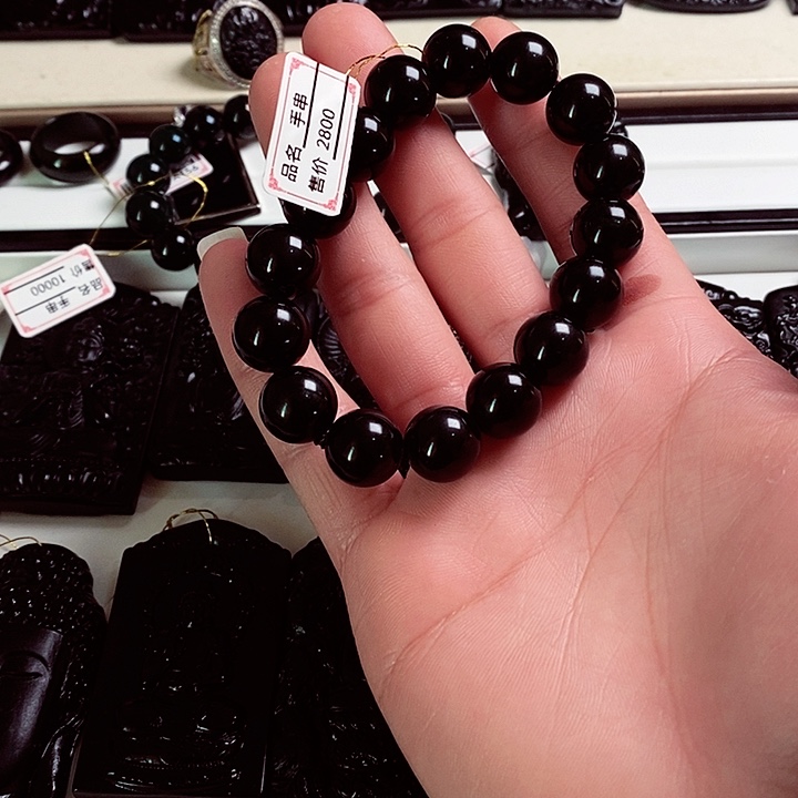 走***肾天然缅料a货 钢琴黑卡13。999