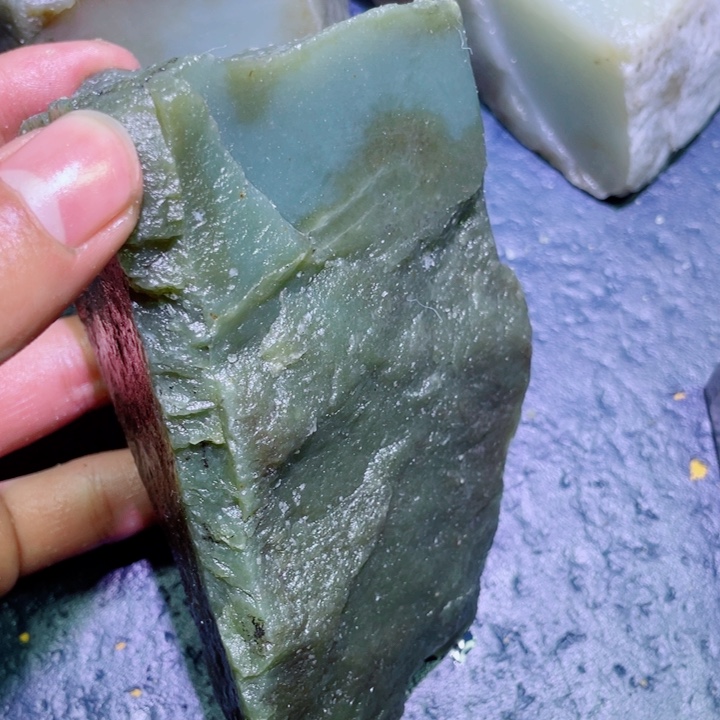 和田玉未镶嵌珠宝半成品