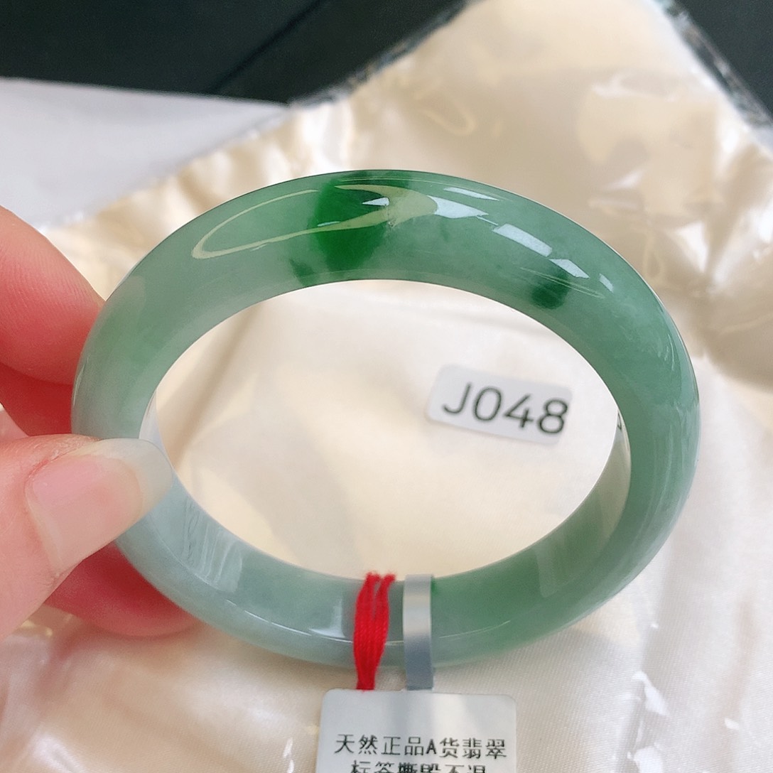 【闪购商品】翡翠手镯未镶嵌缅甸天然a货翡翠
