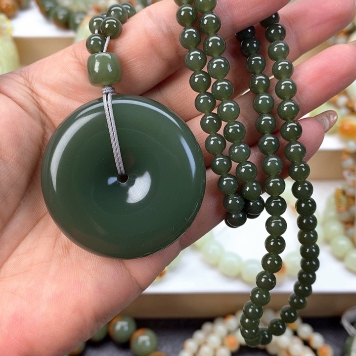 【闪购商品】透闪石质玉颈饰未镶嵌用****0