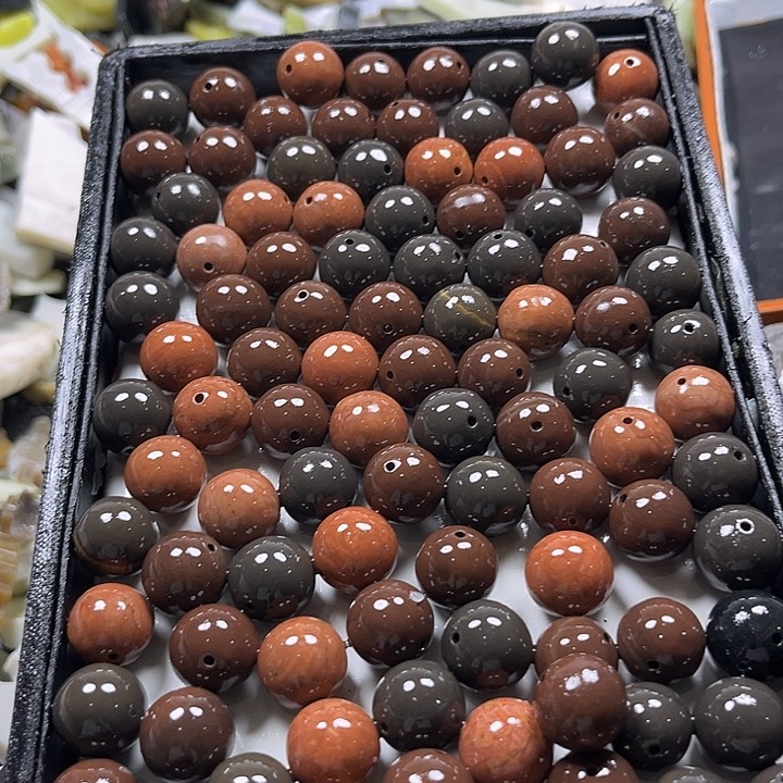 和田玉足铂镶嵌珠宝奇石