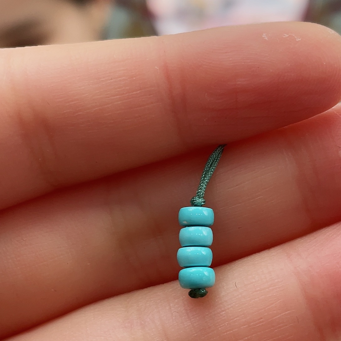 绿松石颈饰未镶嵌