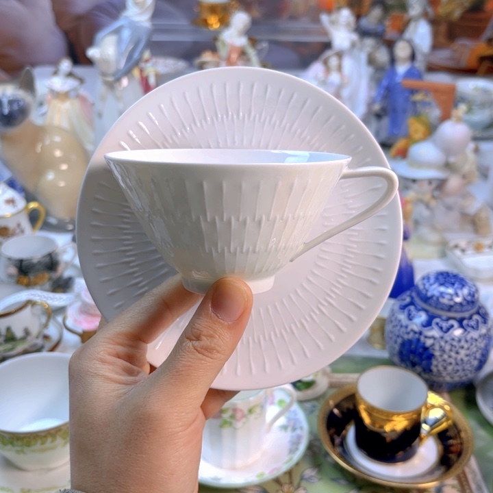 摆件欧洲中古瓷器好看冲鸭！