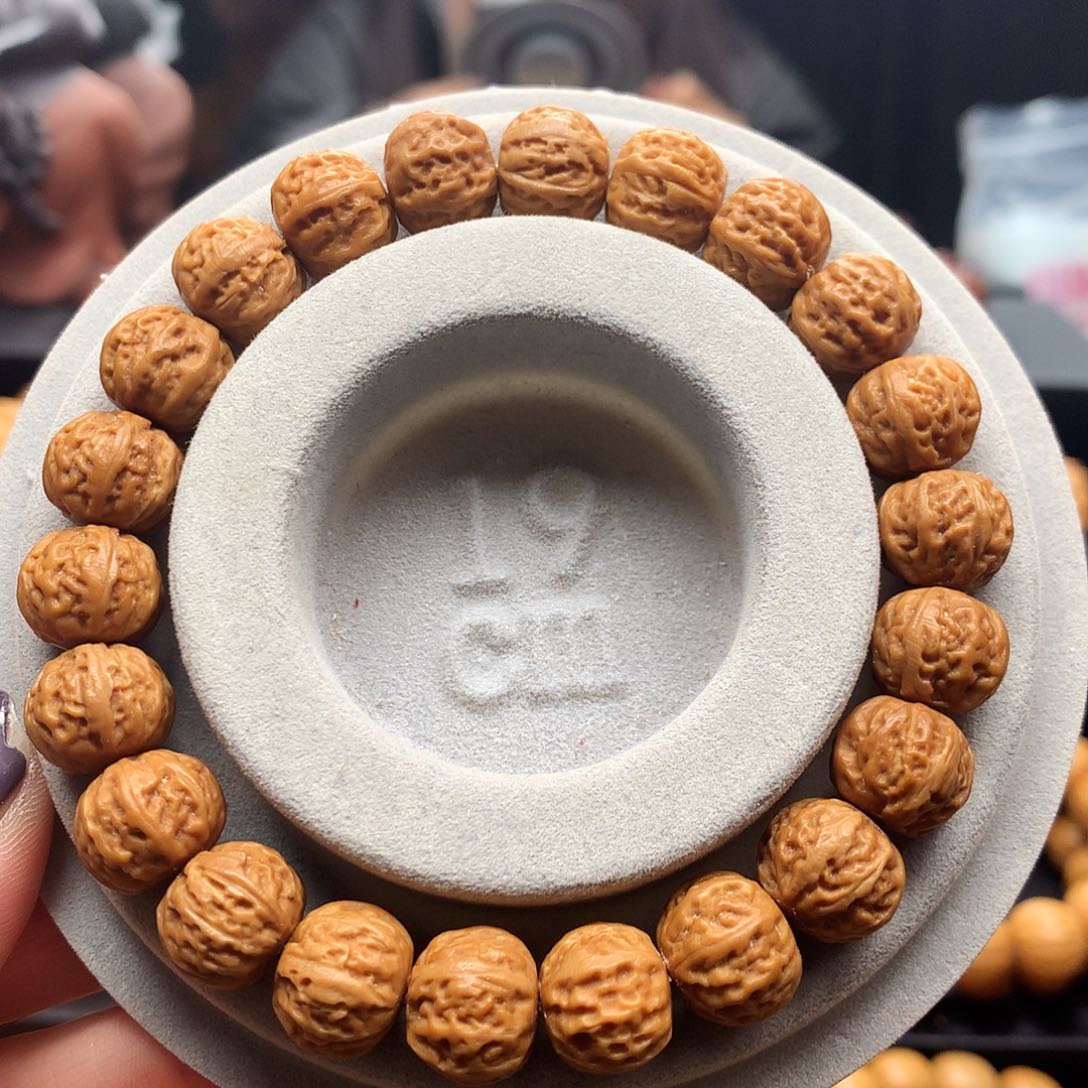 猴头核桃手串小八棱瑕疵款