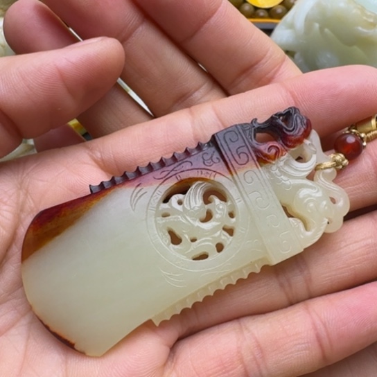 和田玉挂件未镶嵌平****哥